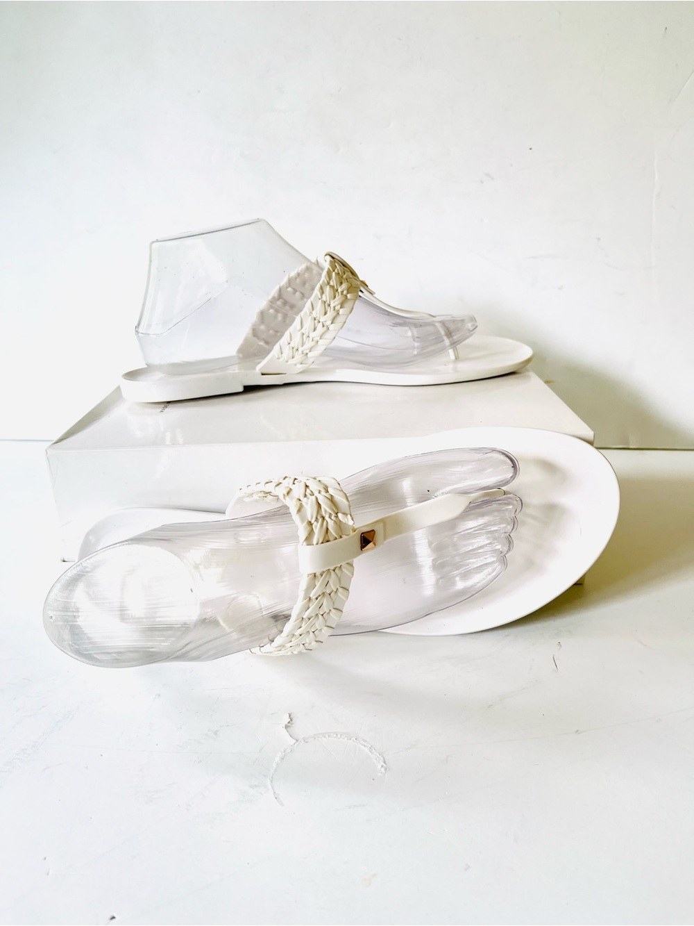 Jack Rogers  braided white  jelly thongs 10 - Picture 13 of 13